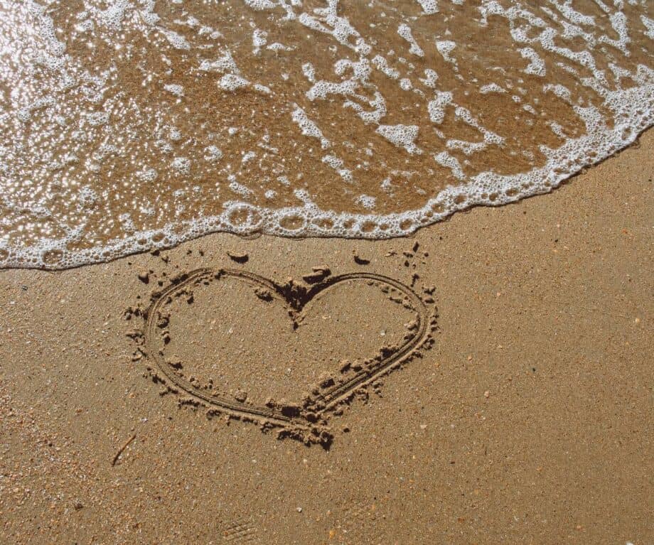 10 luxury travel gifts for Valentine's Day UK &